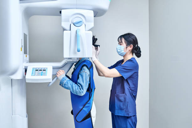 Best Emergency Tooth Extraction in Poplar Cotton Center, CA